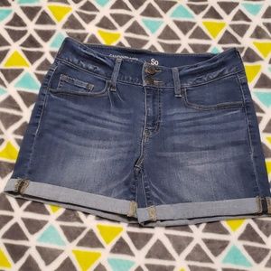 Jean shorts size 9 juniors